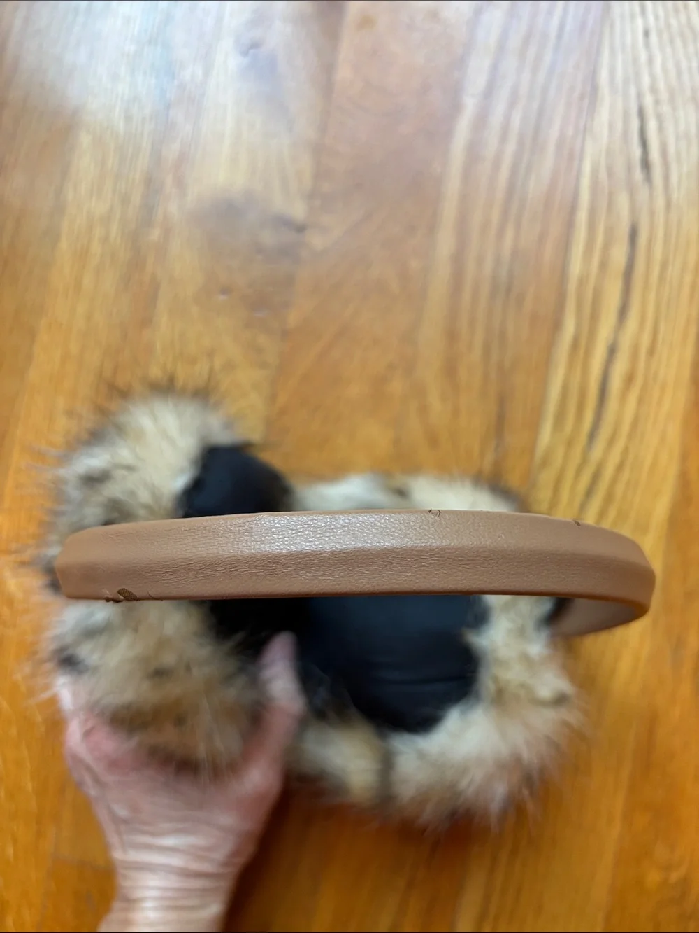 ZLYC Leopard-Print Faux Fur Earmuffs in Brown